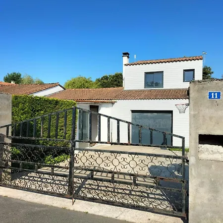 Holiday home Maison Familiale A La Campagne *