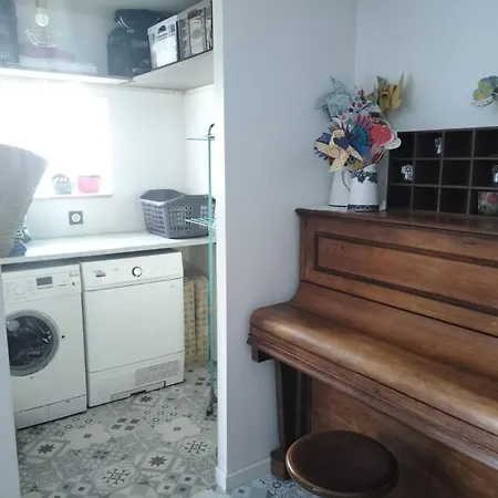 Maison Familiale A La Campagne